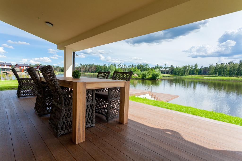 Golfbay Villa Сеница Экстерьер фото