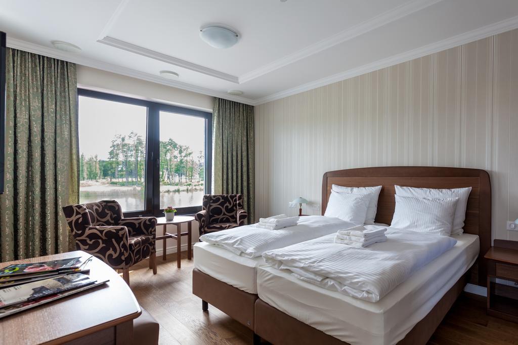 Golfbay Villa Сеница Экстерьер фото