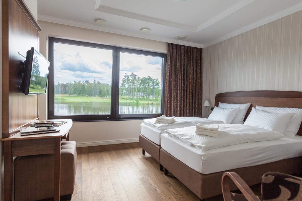 Golfbay Villa Сеница Экстерьер фото