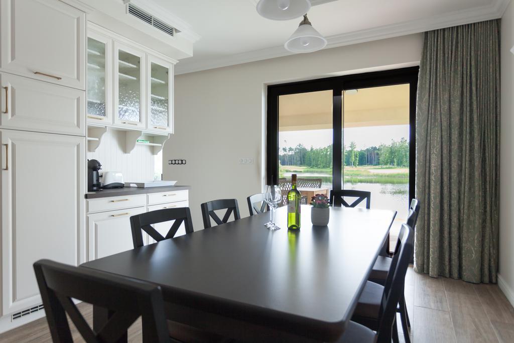 Golfbay Villa Сеница Экстерьер фото