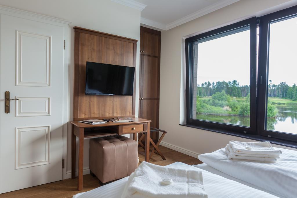 Golfbay Villa Сеница Экстерьер фото