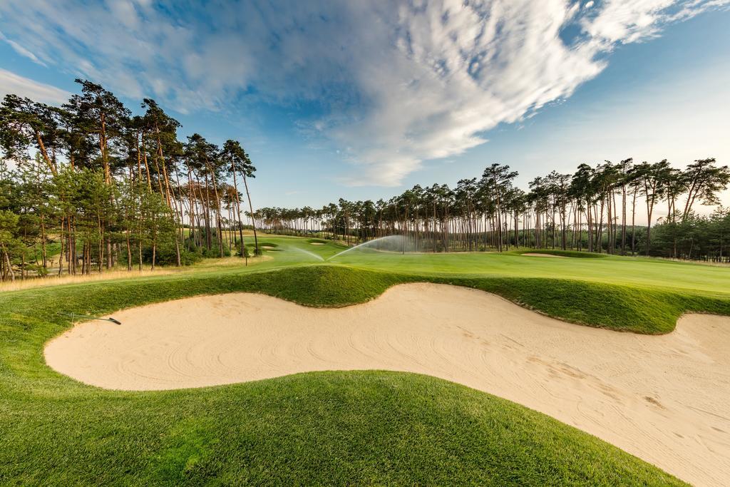 Golfbay Villa Сеница Экстерьер фото